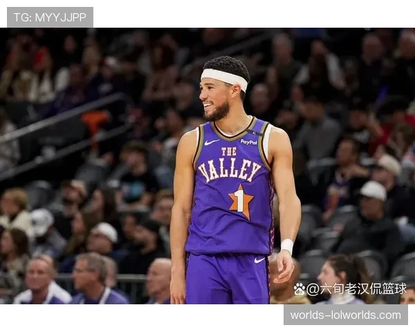 伤病更新：康涅狄格太阳官方宣布，布里奥娜·琼斯经检查为膝盖扭伤，预计缺席4-6周